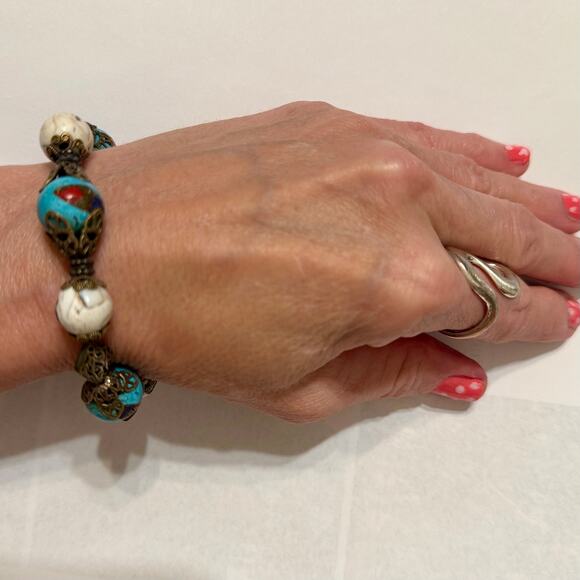 Unique Tibetan Coral Inlay Beaded Bracelet - Picture 8 of 10